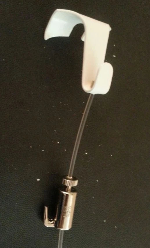 4 x Picture Rail Hooks White with Hanging Kit Capacity 10kg